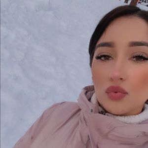 Meet your Posher, Jeanette